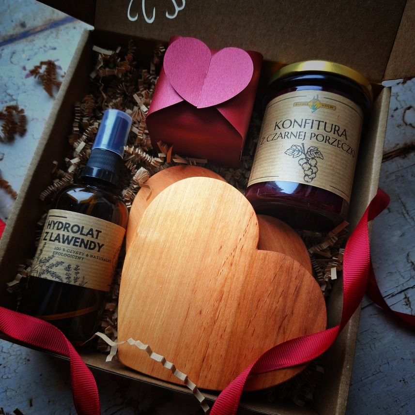 ZESTAW UPOMINKOWY - PROSTO Z SERCA